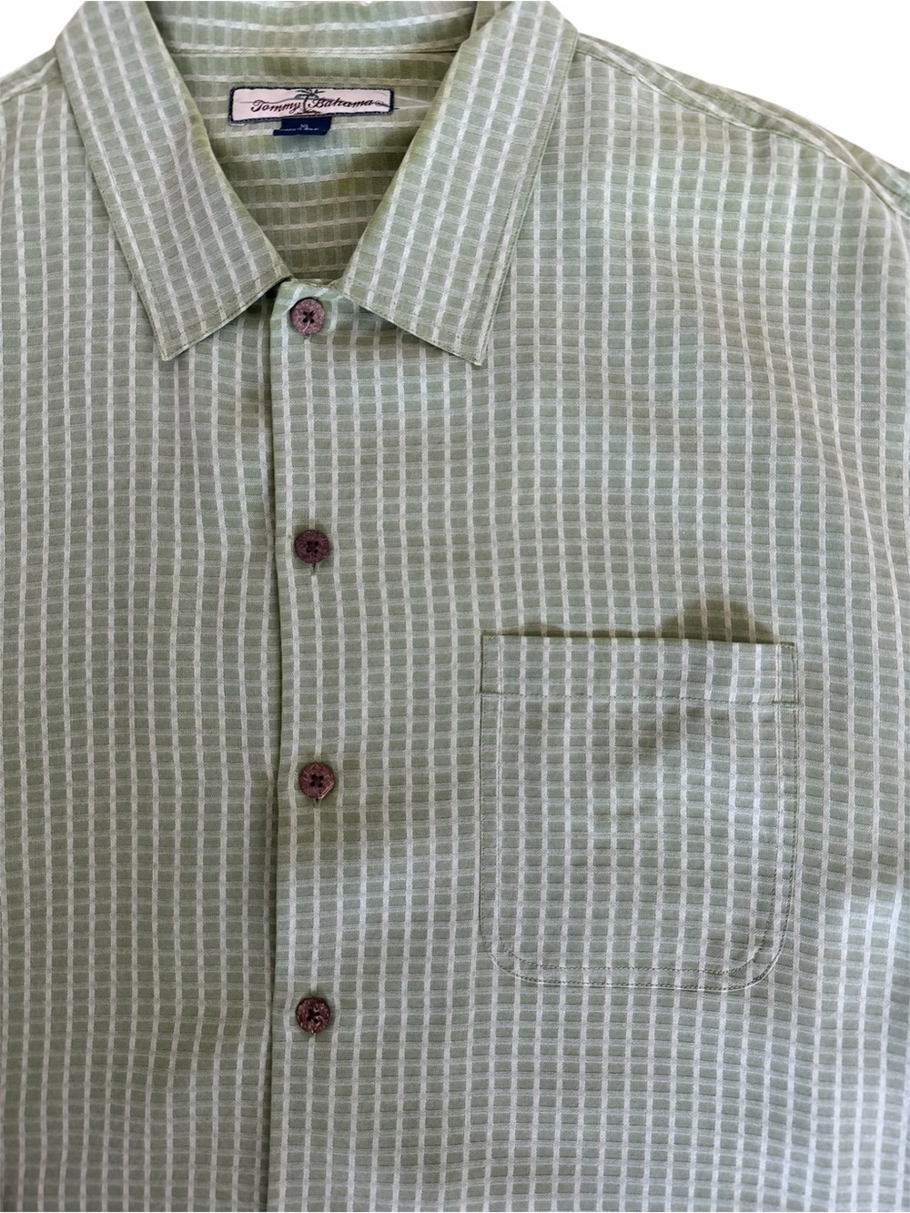 Tommy Bahama Light Green Short-Sleeve Button Down Shirt 100% Silk - Picture 2 of 4